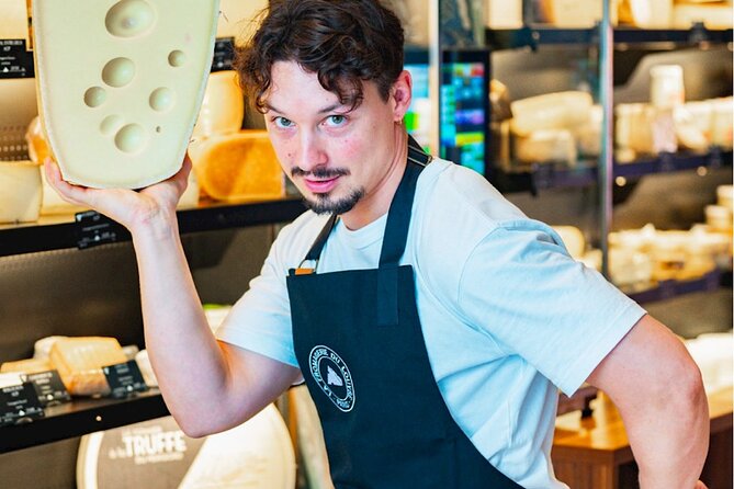 10+ tastings Gourmet Food & Wine Tour in the Heart of Paris - A tasty introduction to Parisian food culture