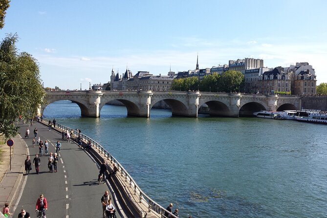 1st Day in Paris Discovery Private Tour: 'How-to' Orientation & Sightseeing Fun! - A practical Paris lesson, not just a sightseeing ride