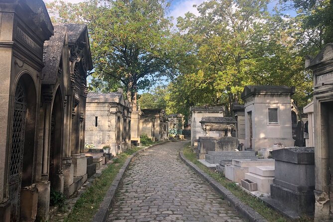 2.5 Hour Walking Tour of Père Lachaise Cemetery from Paris - Starting on Boulevard de Ménilmontant
