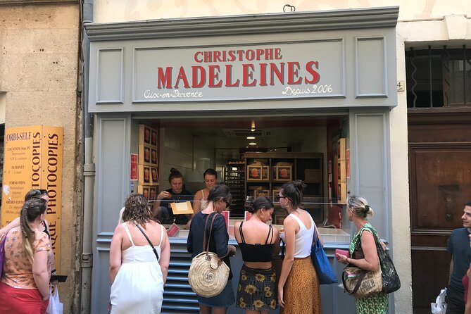 2-Hour Foodie Tour with 10 Tastings in Aix-en-Provence - Calissons, nougat, and the taste of Aix
