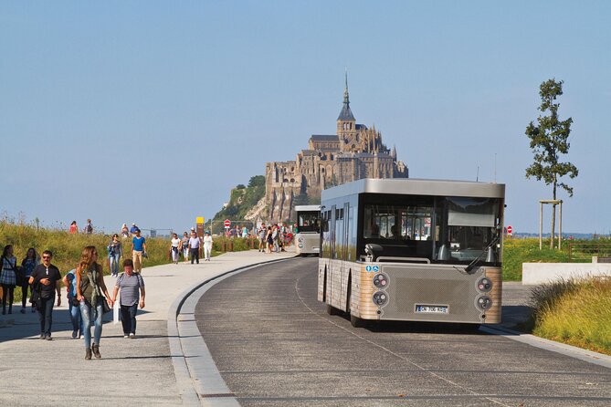 2-Hour Guided Walking tour of the Mont Saint Michel - Walking through the old village