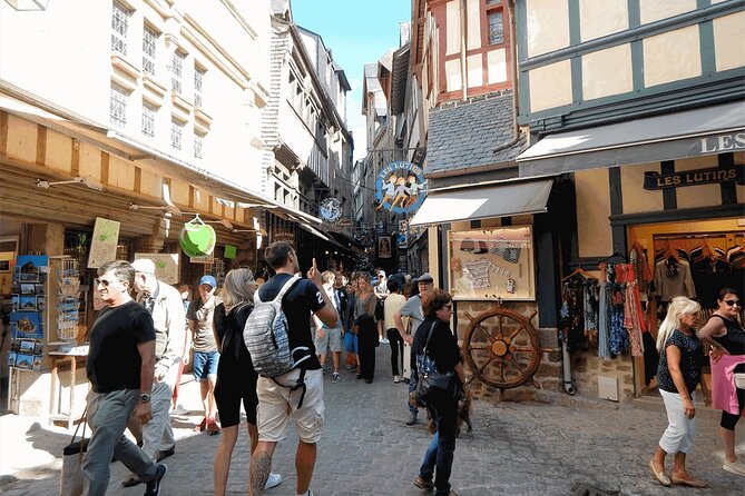 2-Hour Guided Walking tour of the Mont Saint Michel - Reaching the abbey and continuing alone