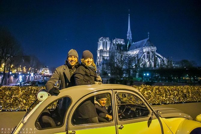 2CV tour by night - A tailor-made route with a lot packed into two hours