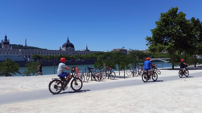 2h - Electric Bike Tour of Lyon with a Local Guide - Why an e-bike is a smart way to see Lyon
