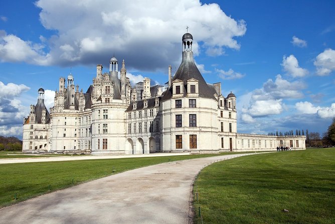 3 Days Trip to Normandy, Loire and Mont Saint Michel from Paris - Day 3: Langeais, Chenonceau, and Chambord