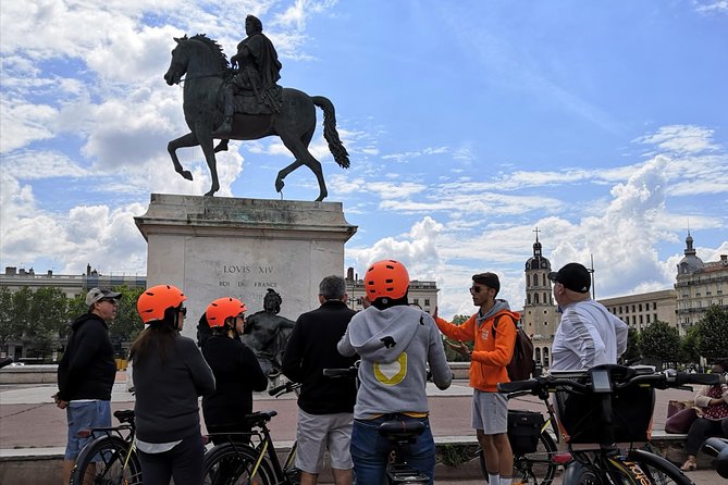 3h - Electric Bike Tour of Lyon with a Local Guide - Finishing at Saint Jean Cathedral in Old Lyon