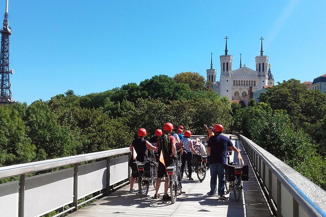 4h Complete Lyon Experience: E-Bike, Food Tasting & Old Town Walk - Tête d’Or Park adds a different side of the city