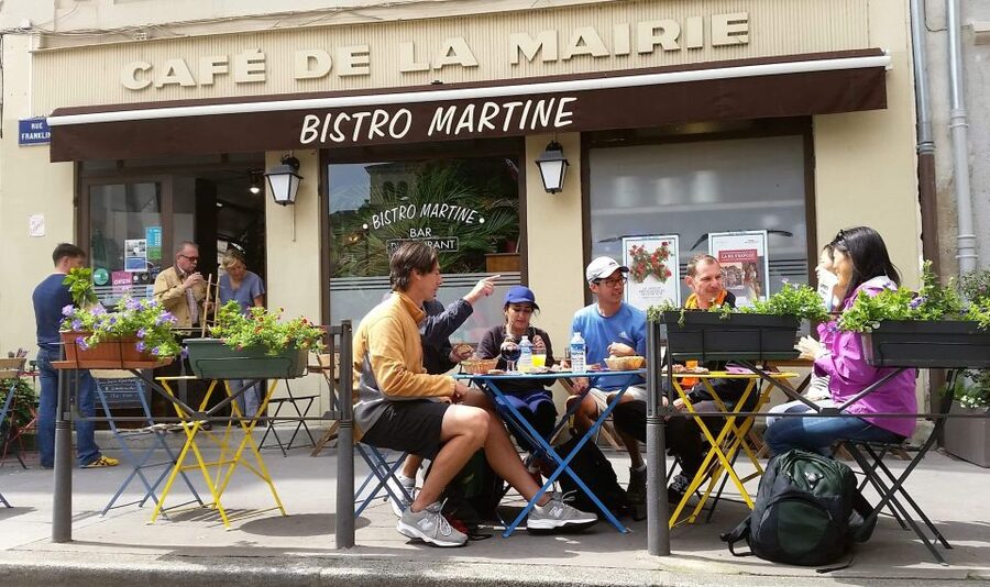 4h Complete Lyon Experience - E-Bike, Tasting & Walk - Guides who shape the experience