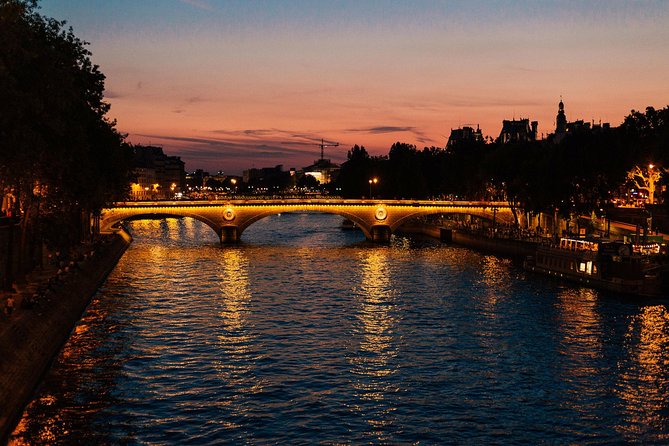 A Magical Evening in Paris With Locals: PRIVATE City Walking Tour - How the guides shape the experience