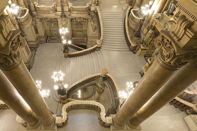 Admission ticket Arsène Lupine and the secret of the Opera - Entering through the main facade