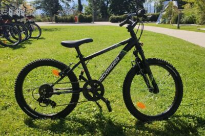 le-Vieux, France: Electric and Classic Bike Rentals
