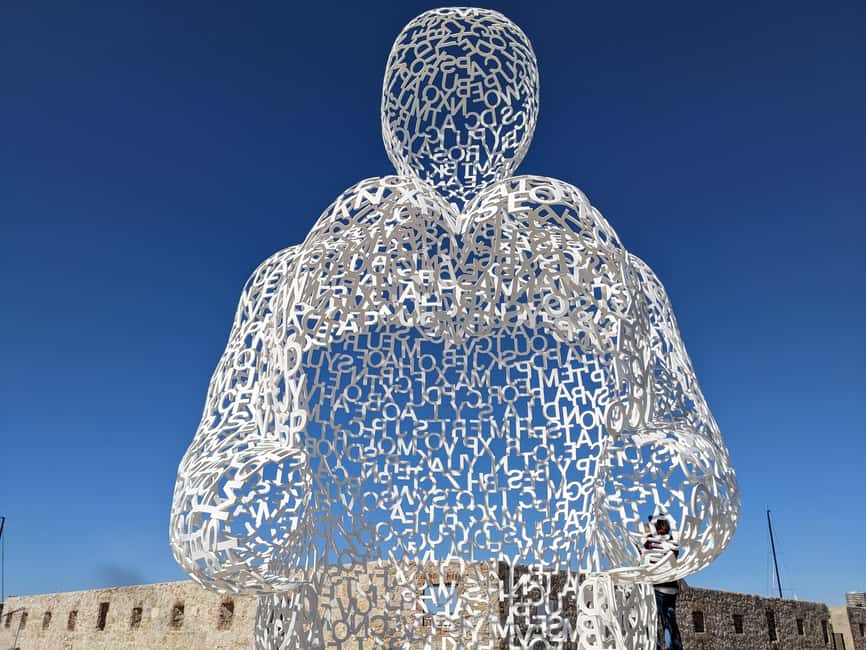 Antibes: 2 hour walking tour in the old town - The cathedral and Picasso Museum from the outside