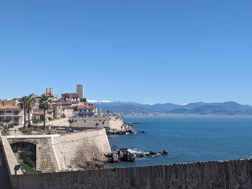 Antibes: 2 hour walking tour in the old town - The Marché Provençal and the flavours of daily life