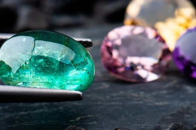 Area ,Opera, Jewellery,Fashion,Palais Royal walking tour - Place Vendôme and the business of jewellery