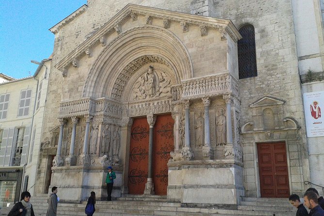 Arles, Les Baux & Saint-Remy de Provence from Aix - Saint-Remy: market life and Van Gogh connections