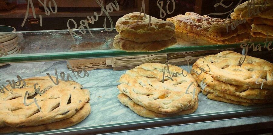Avignon: Historic District Guided Food & Wine Walking Tour - Les Halles: the strongest food stop