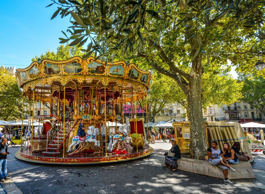 Avignon: Historic District Guided Food & Wine Walking Tour - Guides who add value beyond the tasting