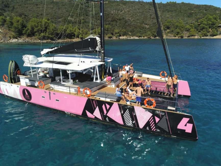 Baden: Gulf of Morbihan Exploration by Catamaran - What you may see around Berder and Jument