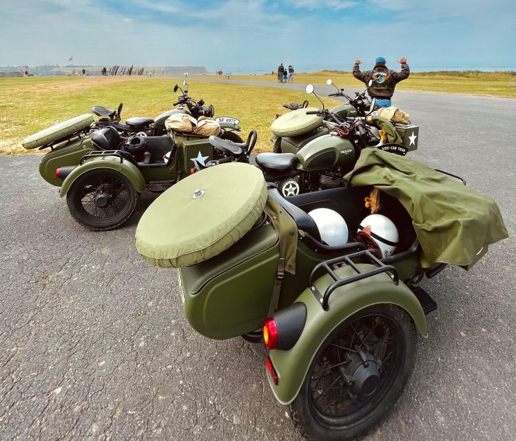 Bayeux: 2-hour tour of the D-Day beaches, by vintage sidecar - Longues-sur-Mer battery and Widerstandsnest 62