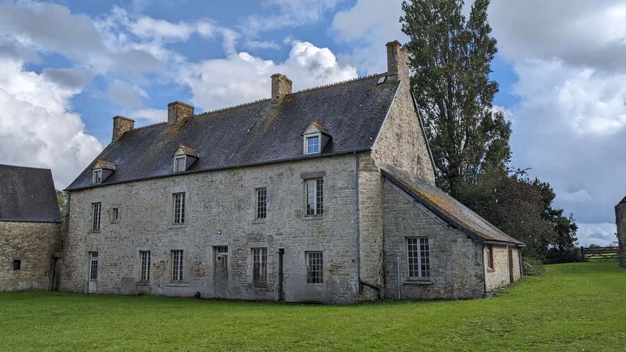 Bayeux: Band Of Brothers Full-Day Tour - Brecourt Manor: the action behind the famous episode