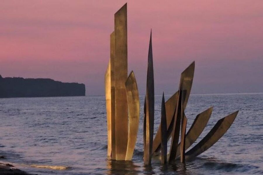 Bayeux: Normandy D-Day Landing Beaches Full-Day Guided Tour - Key points at a glance