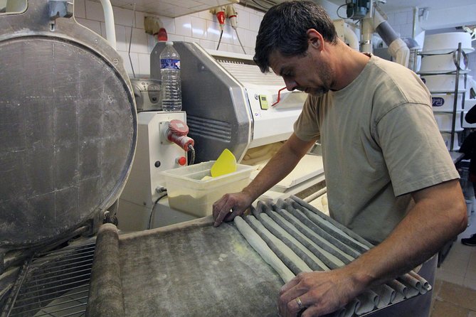 Behind the Scenes of a Boulangerie: French Bakery Tour in Paris - An English-speaking guide makes the difference