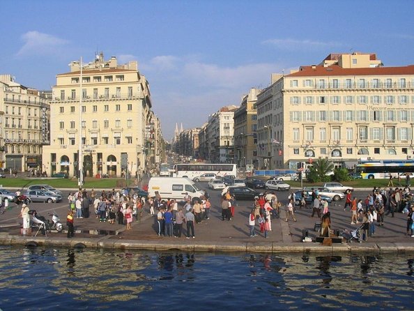 Beyond Bouillabaisse: Diving into Marseille’s Multicultural Stew - What makes this Marseille food walk special