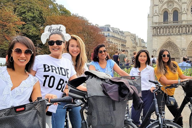 Bike Paris treasures with a live guide - Families & Friends - Saint-Germain des Prés and the café tradition