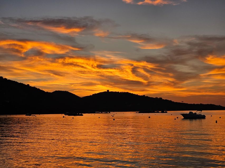 Bonifacio: sunset catamaran trip and aperitif - Practical Tips for a Better Evening
