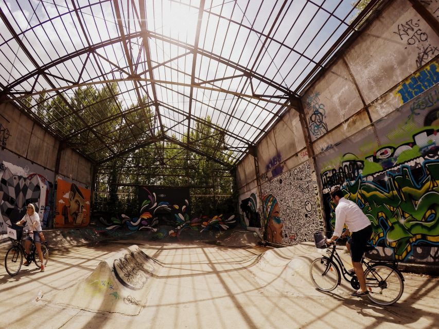 Bordeaux: Essentials 3-Hour Bike Ride - Pont Jacques Chaban-Delmas and the northern riverfront