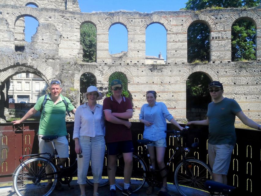 Bordeaux: Essentials 3-Hour Bike Ride - Quai des Chartrons, Rue Notre Dame, and Cours Xavier Arnozan