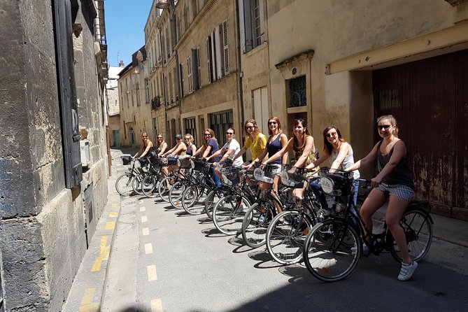 Bordeaux Essentials Sightseeing Bike Tour with a Local Guide - The guide makes the difference