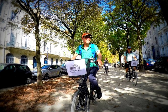 Bordeaux Essentials Sightseeing Bike Tour with a Local Guide - Bikes, helmets, and the physical effort