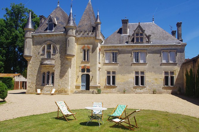Bordeaux Full day Medoc and St Emilion 3 chateaux with Lunch - Saint-Émilion wine at a family-run estate