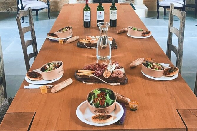 Bordeaux Full Day Wine Tour - 3 Wineries & Gourmet Picnic Lunch - Starting in central Bordeaux at 9:05