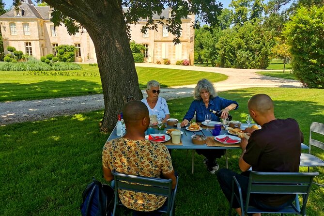 Bordeaux Full Day Wine Tour - 3 Wineries & Gourmet Picnic Lunch - Guides make the difference