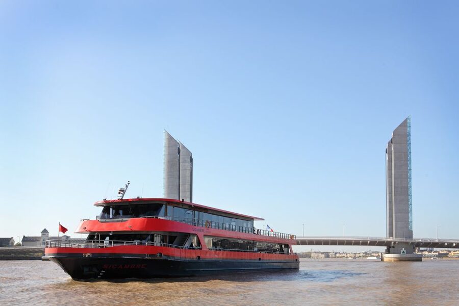 Bordeaux: Lunch Cruise - Seeing Bordeaux From the Garonne