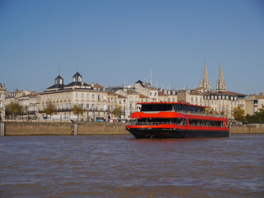 Bordeaux: Lunch Cruise - A Three-Course Lunch Prepared on Board