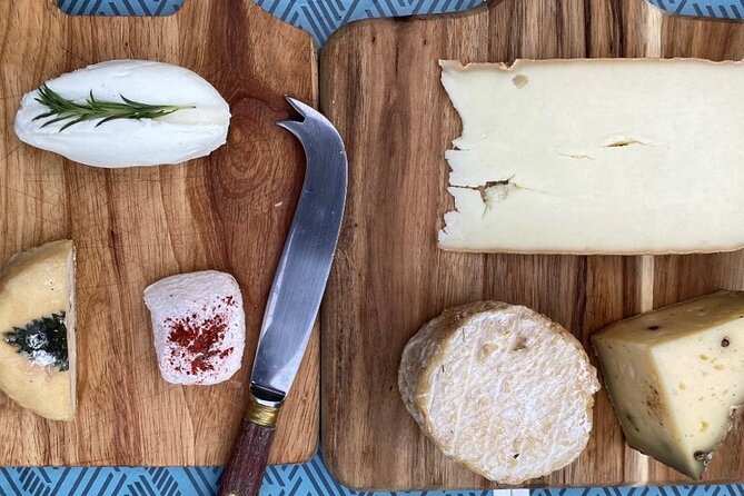 Bordeaux Old Town Food and Wine Tour - Four artisan stops, each with a different lesson