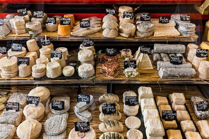 Bordeaux Old Town Food and Wine Tour - A guide-led tour, not a scripted food circuit