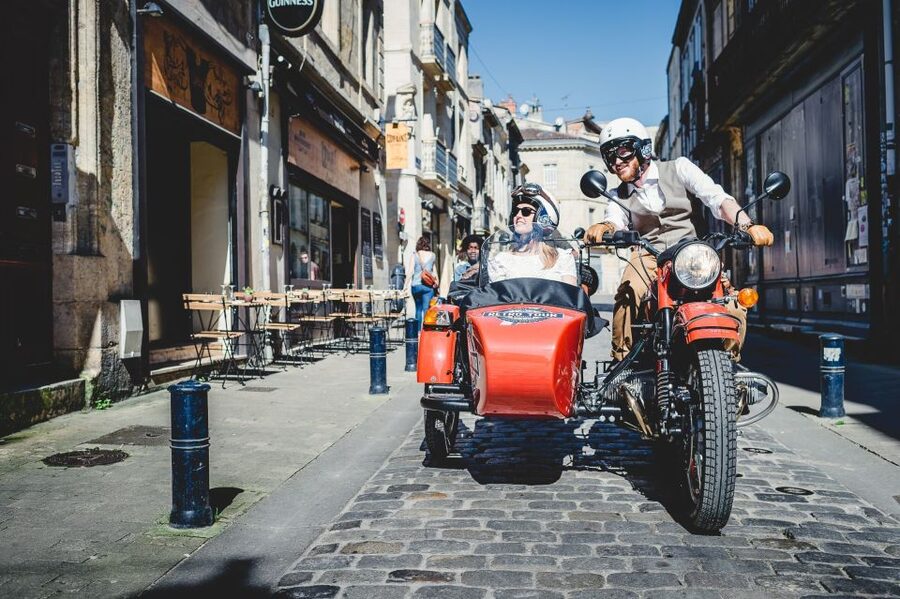Bordeaux: Sightseeing by Side Car - Starting at the Bordeaux Tourist Office