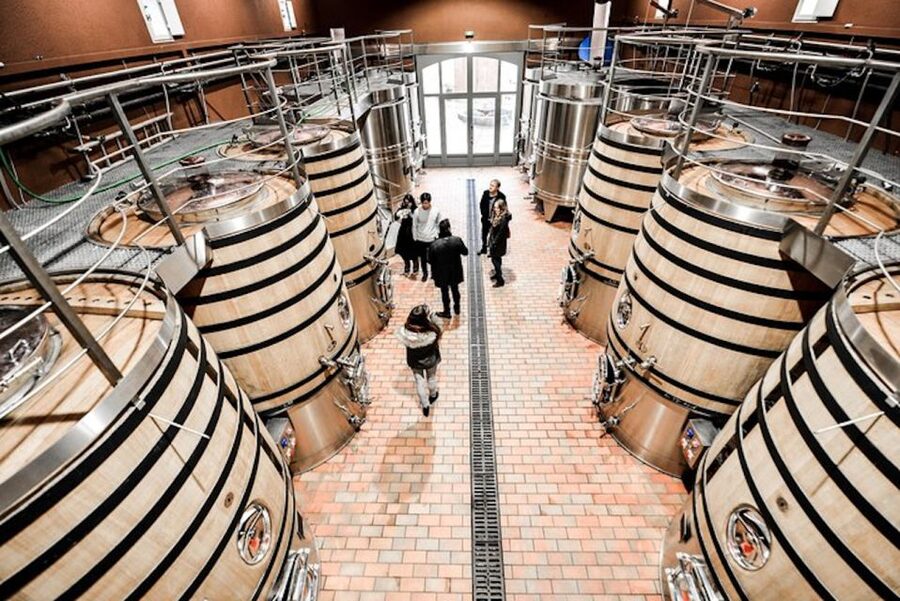Bordeaux: St-Emilion and Medoc Wine Day Tour with Lunch - 10:00am: Saint-Émilion’s medieval streets