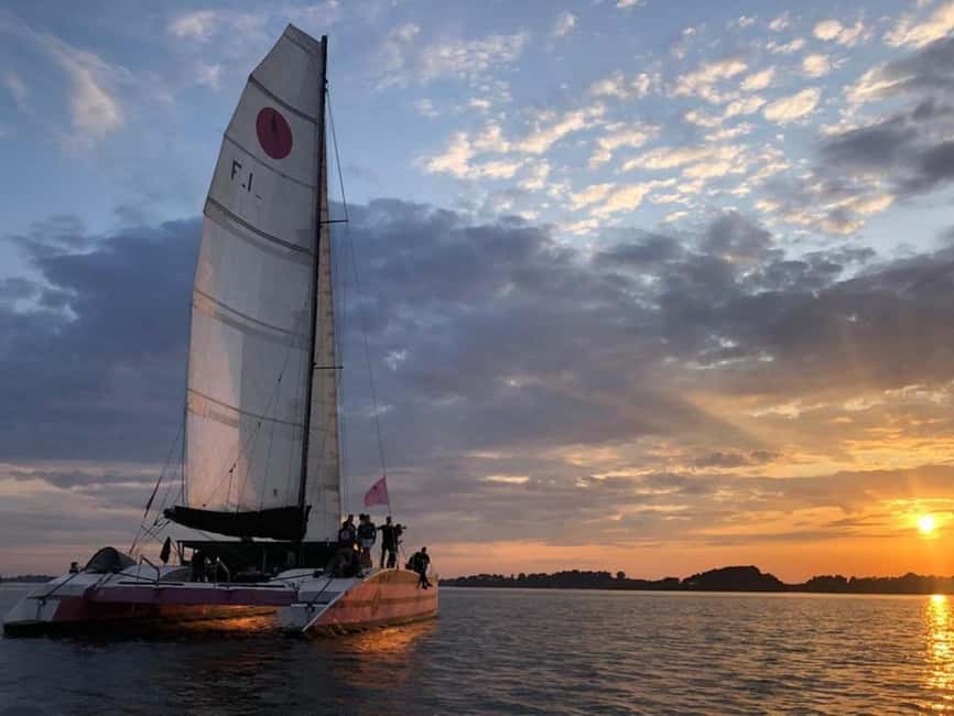 Brittany: Glénan Archipelago Sailing Day - Seven hours aboard the Caseneuve catamarans