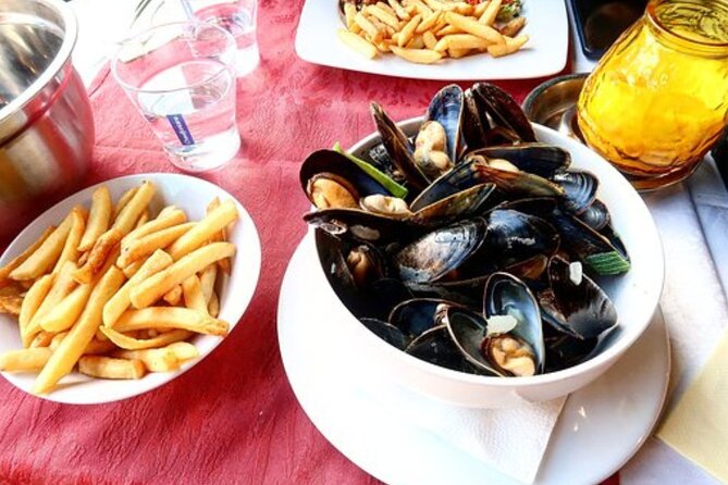 Bruges Guided Day Tour from Paris with Canal Cruise - Markt, the Belfry, and Belgian Snacks