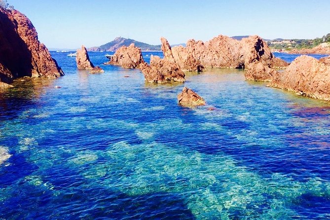 Calanques and red rocks - Departure Saint Raphaël - Who will enjoy this boat trip most?