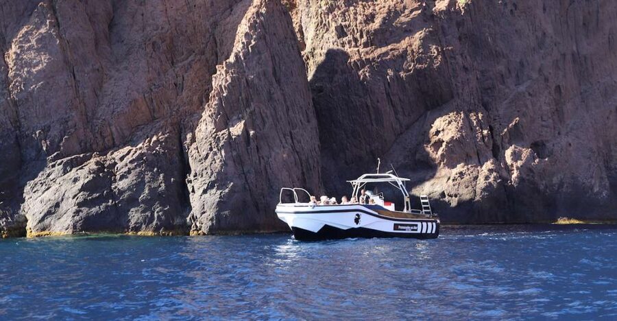 Calvi: Scandola and Girolata 6-Hour Boat Tour - Practical packing advice for a six-hour boat day
