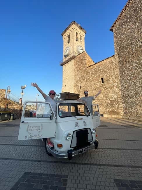 Cannes: City Tour in a Vintage Bus - Why a vintage bus changes the Cannes experience