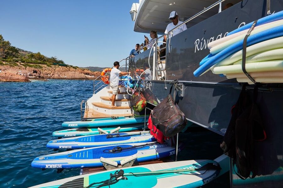Cannes: Half-Day Catamaran Cruise with Lunch - Sailing across the Bay of Cannes