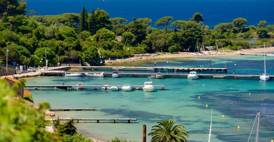 Cannes: Private Boat Trip to Lerins Islands & Cap d'Antibes - Crossing Juan Gulf to the Lerins Islands