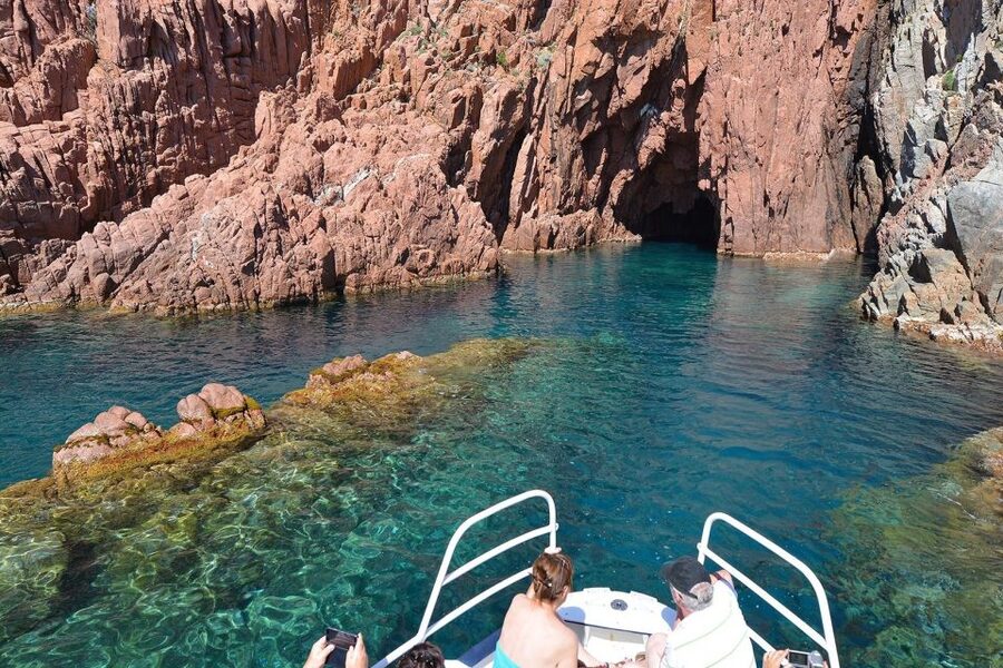 Cargèse: Scandola and Piana Boat Tour with Stop at Girolata - Entering Capo Rosso and its red-rock caves